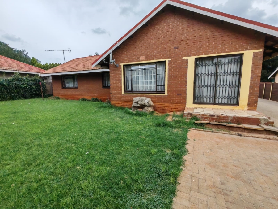3 Bedroom Property for Sale in Vaalpark Free State